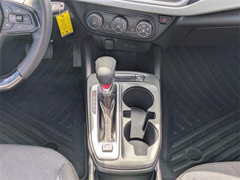 Used 2024 Chevrolet Trax RS w/ Driver Confidence Package image 19