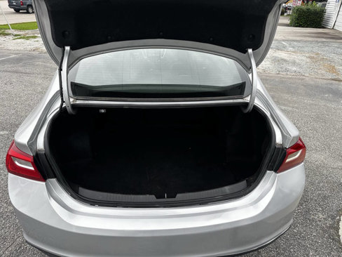 Used 2017 Chevrolet Malibu LS image 15