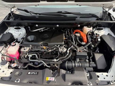 Certified 2022 Toyota RAV4 XLE image 28