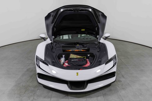 Used 2023 Ferrari SF90 Stradale image 3