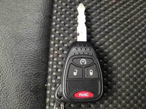 Used 2015 Jeep Compass Latitude w/ Sun/Sound Group image 32