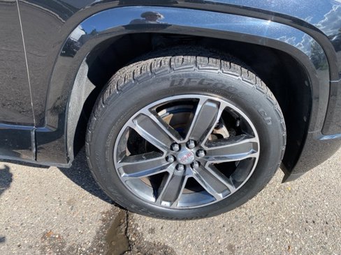 Used 2019 GMC Acadia Denali image 15