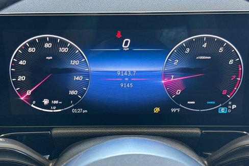 Used 2025 Mercedes-Benz GLA 250 4MATIC image 25