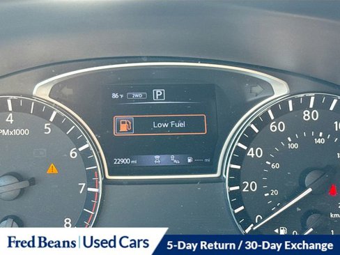 Used 2019 Nissan Pathfinder Platinum image 14