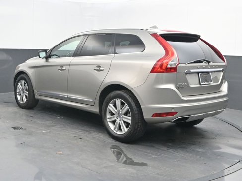 Used 2016 Volvo XC60 T6 w/ Proximity Package image 5