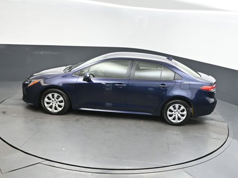 Used 2023 Toyota Corolla LE image 33