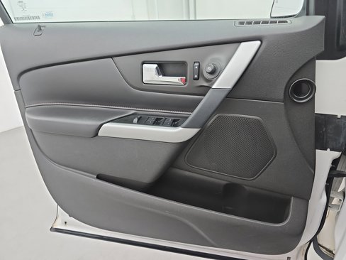 Used 2013 Ford Edge SEL image 26