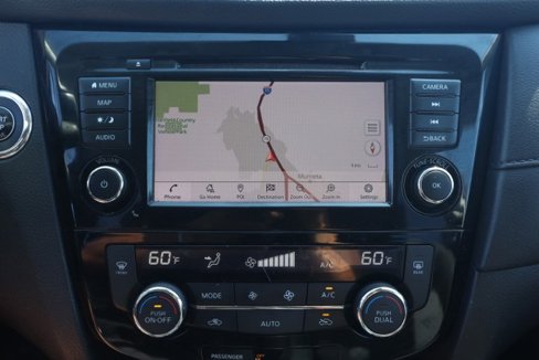 Used 2020 Nissan Rogue SV w/ Sun & Sound Touring Package image 29