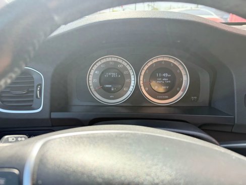 Used 2013 Volvo S60 T5 Platinum image 9