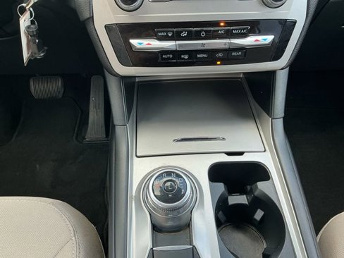Used 2022 Ford Explorer 4WD image 11