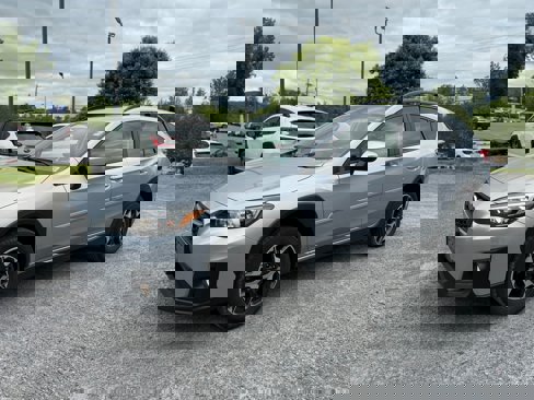 Used 2020 Subaru Crosstrek 2.0i Premium w/ Moonroof Package 1 image 3
