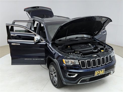 Used 2017 Jeep Grand Cherokee Limited image 21