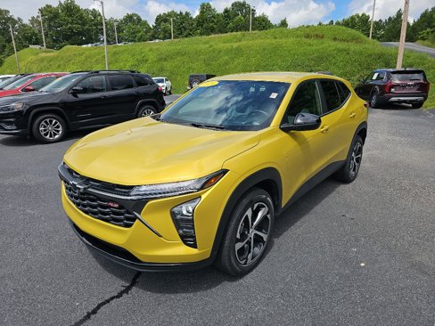 Used 2024 Chevrolet Trax RS w/ Driver Confidence Package image 1