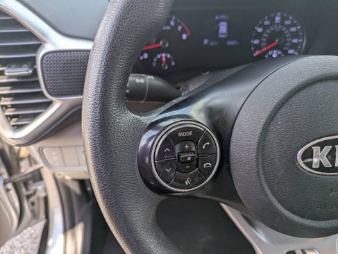 Used 2020 Kia Soul LX image 18