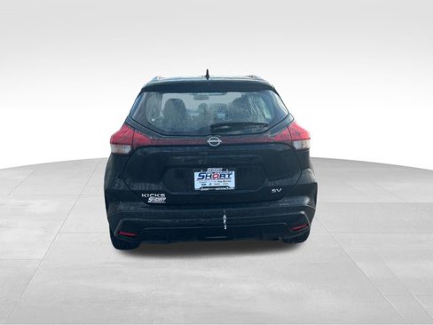 Used 2024 Nissan Kicks SV image 4
