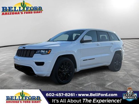 Used 2020 Jeep Grand Cherokee Altitude image 1
