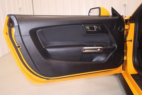 Certified 2019 Ford Mustang Coupe w/ Equipment Group 101A image 11