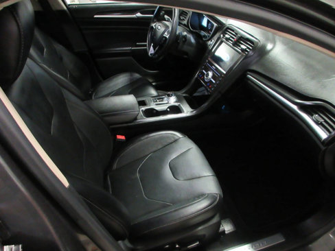 Used 2017 Ford Fusion Titanium image 8