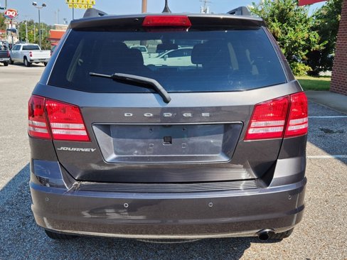 Used 2020 Dodge Journey SE w/ SE Popular Equipment Group image 9