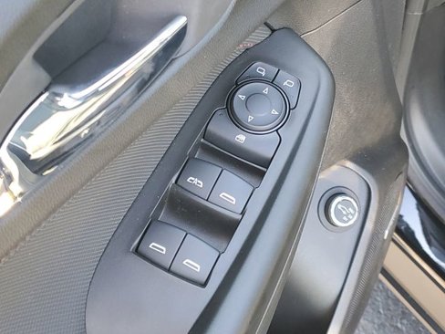 Certified 2022 Chevrolet TrailBlazer RS w/ Sun and Liftgate Package image 17