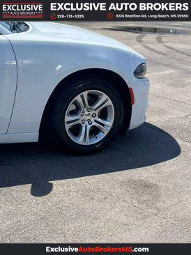 Used 2022 Dodge Charger SXT w/ Leather Interior Group image 9