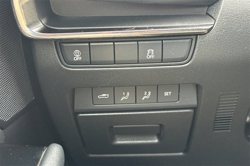 Used 2021 MAZDA MAZDA3 s image 28
