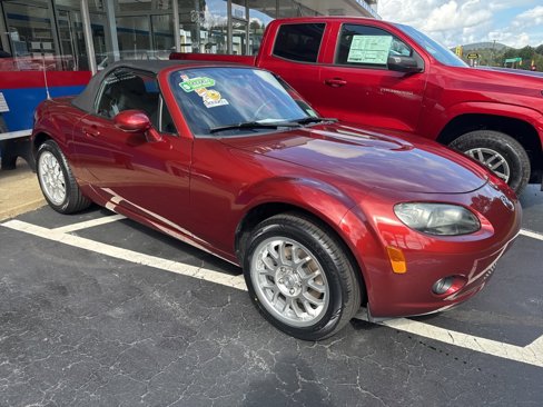 Used 2008 MAZDA MX-5 Miata Sport w/ Convenience Pkg image 2