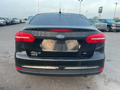Used 2018 Ford Focus SE image 4