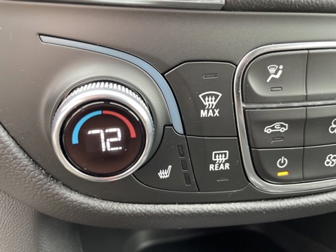 Used 2022 Chevrolet Equinox LT image 18