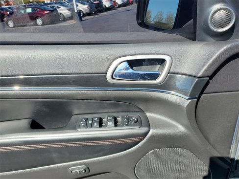 Used 2018 Jeep Grand Cherokee Trailhawk image 9