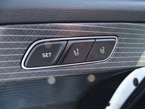 Used 2024 Hyundai Palisade Limited image 19