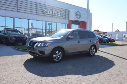 Used 2020 Nissan Pathfinder S image 2