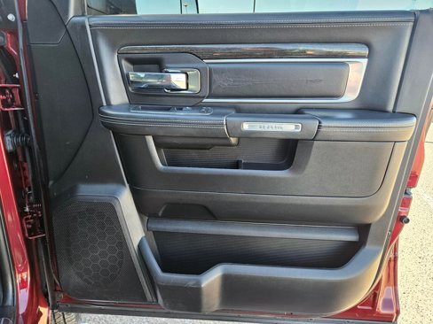 Used 2018 RAM 3500 Laramie Longhorn image 23