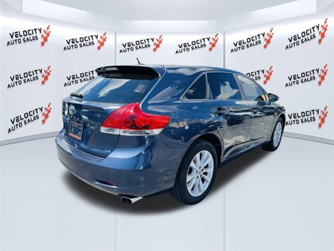 Used 2015 Toyota Venza LE image 3