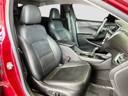 Used 2018 Chevrolet Malibu LT w/ Leather Package image 28