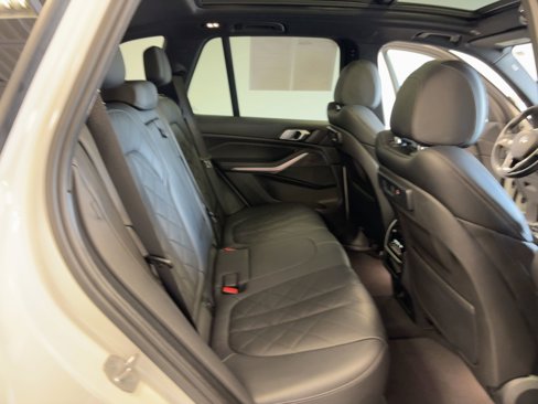Used 2023 BMW X5 sDrive40i w/ Premium Package image 30