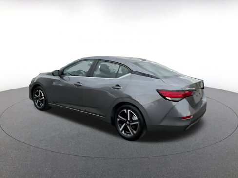 Used 2024 Nissan Sentra SV image 10