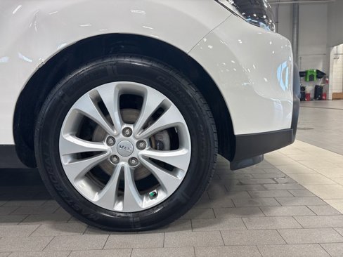 Used 2015 Kia Soul + image 26