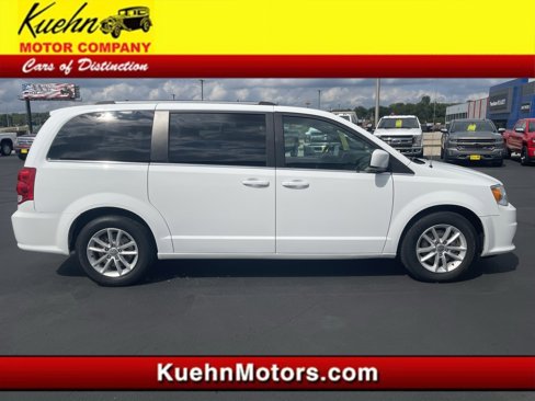 Used 2019 Dodge Grand Caravan SXT image 1