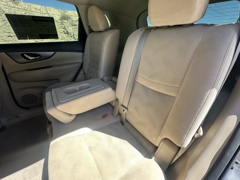 Used 2014 Nissan Rogue SV image 20