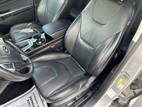 Used 2017 Ford Edge Titanium w/ Technology Package image 18