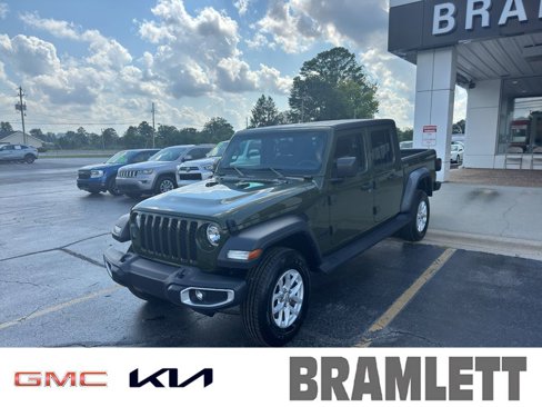 Used 2023 Jeep Gladiator Sport image 1