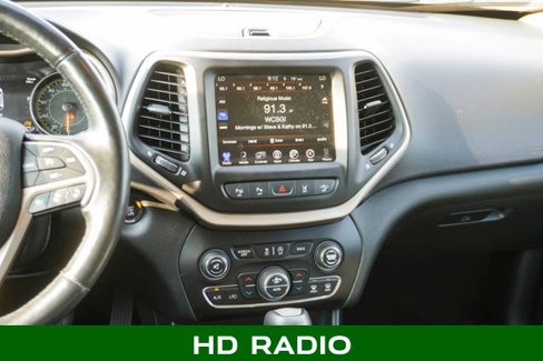 Used 2016 Jeep Cherokee Limited image 11
