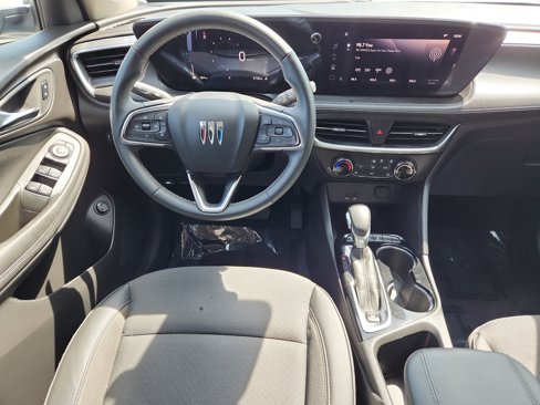 Used 2024 Buick Encore GX Preferred w/ Comfort Package image 4