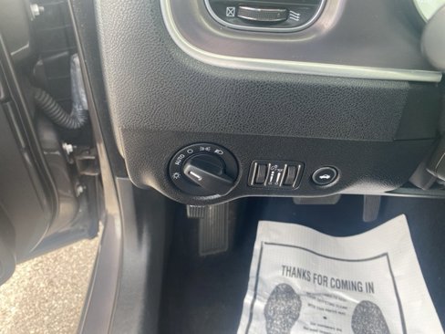Used 2021 Dodge Charger SXT image 19