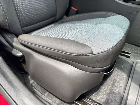 New 2025 Chevrolet Trax LT w/ Driver Confidence Package image 11