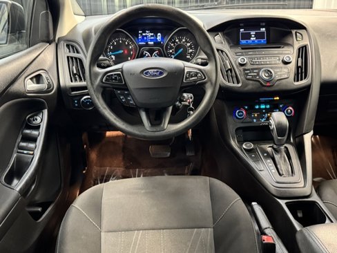 Used 2017 Ford Focus SE image 7