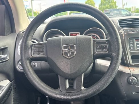 Used 2019 Dodge Journey SE image 15