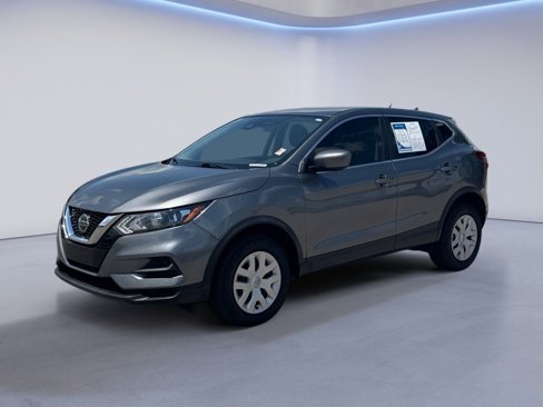 Used 2020 Nissan Rogue Sport S image 3