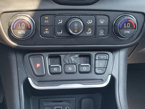 Used 2020 GMC Terrain SLT w/ Preferred Package image 14
